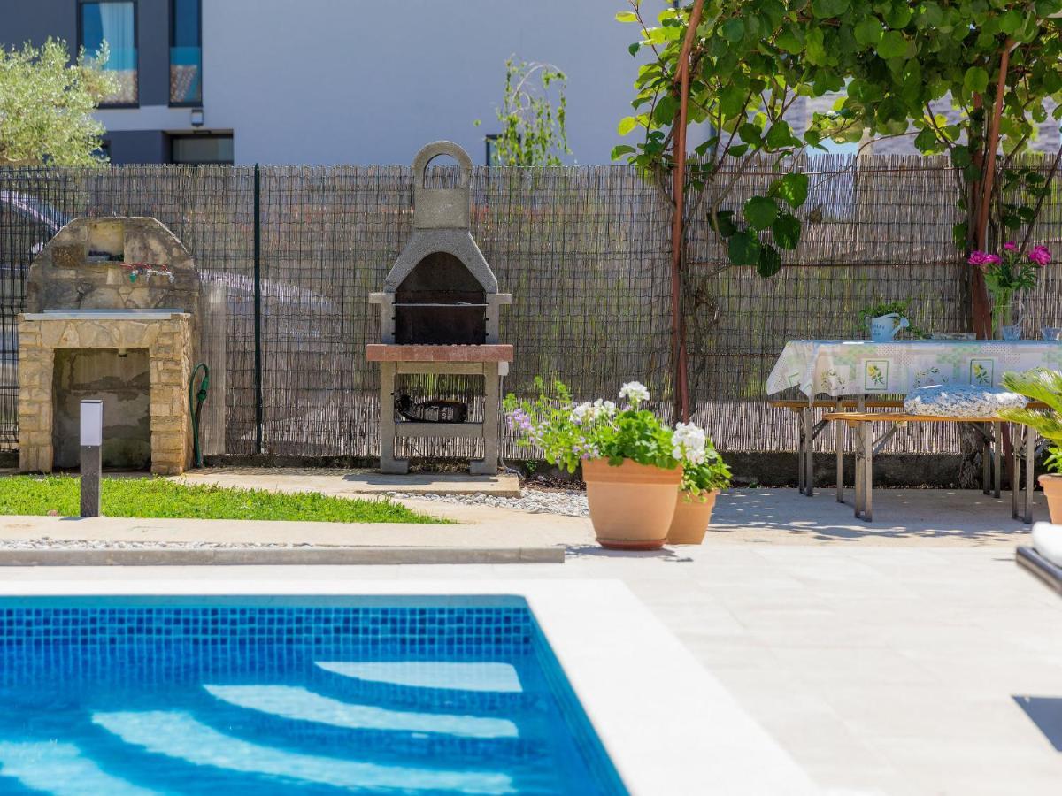 Apartment Chiara By Interhome Novigrad Istria Exteriör bild
